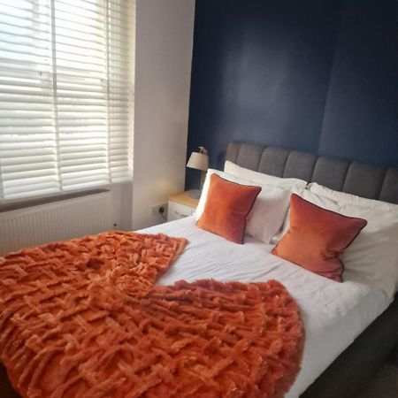 Apartmán Brondesbury Arms Londýn Exteriér fotografie