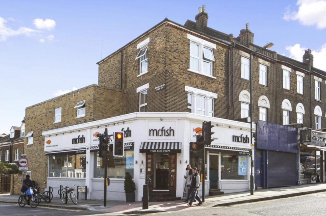 Apartmán Brondesbury Arms Londýn Exteriér fotografie