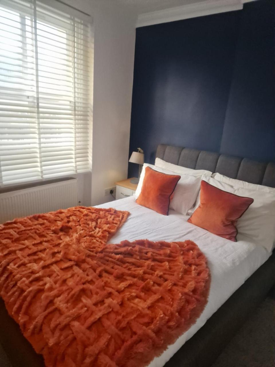 Apartmán Brondesbury Arms Londýn Exteriér fotografie
